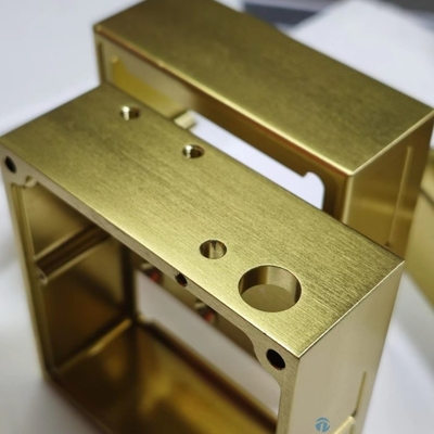 6082 Conchiglia di alluminio per proiettore Umidificatore Conchiglia Centro di lavorazione CNC Servizio