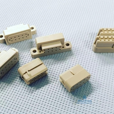 Parti meccanizzate in plastica CNC di precisione POM ABS Nylon Delrin HDPE Policarbonato PTFE PP PEEK